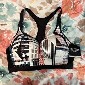 Brand new Victoria secret sports bra
